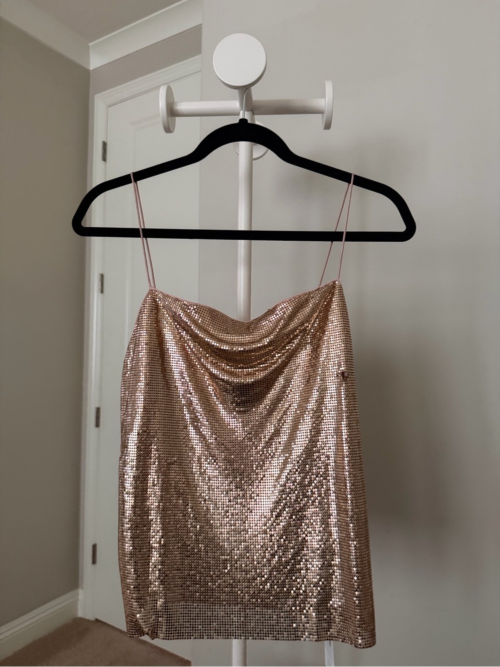 Alice + Olivia Pink/Rose Gold Sequin Cowl Neck Chainmail Metal Tank Top